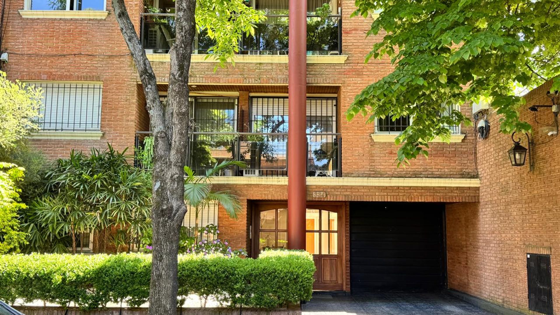 Alquiler dpto 2 amb c/cochera en Martinez