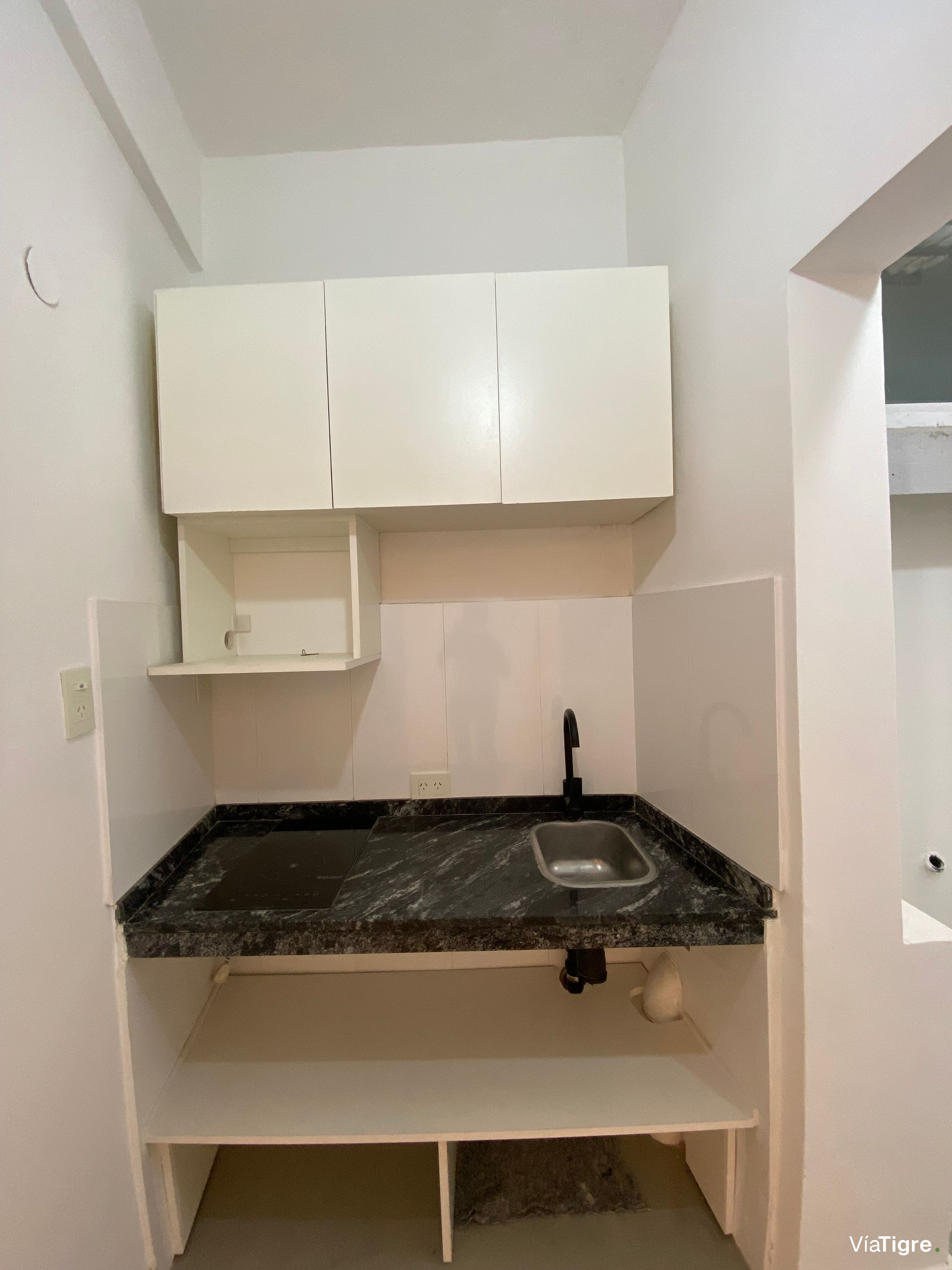 Alquiler Monoamb. reciclado y divisible, Vte López