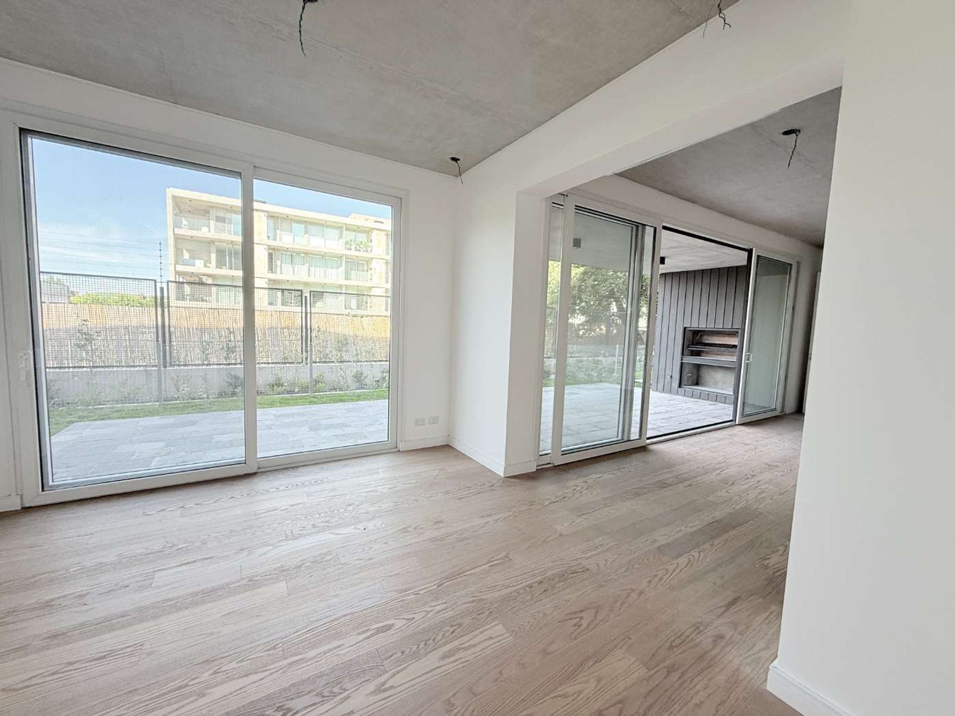 Departamento Casa Living- 4 amb. Planta Baja.