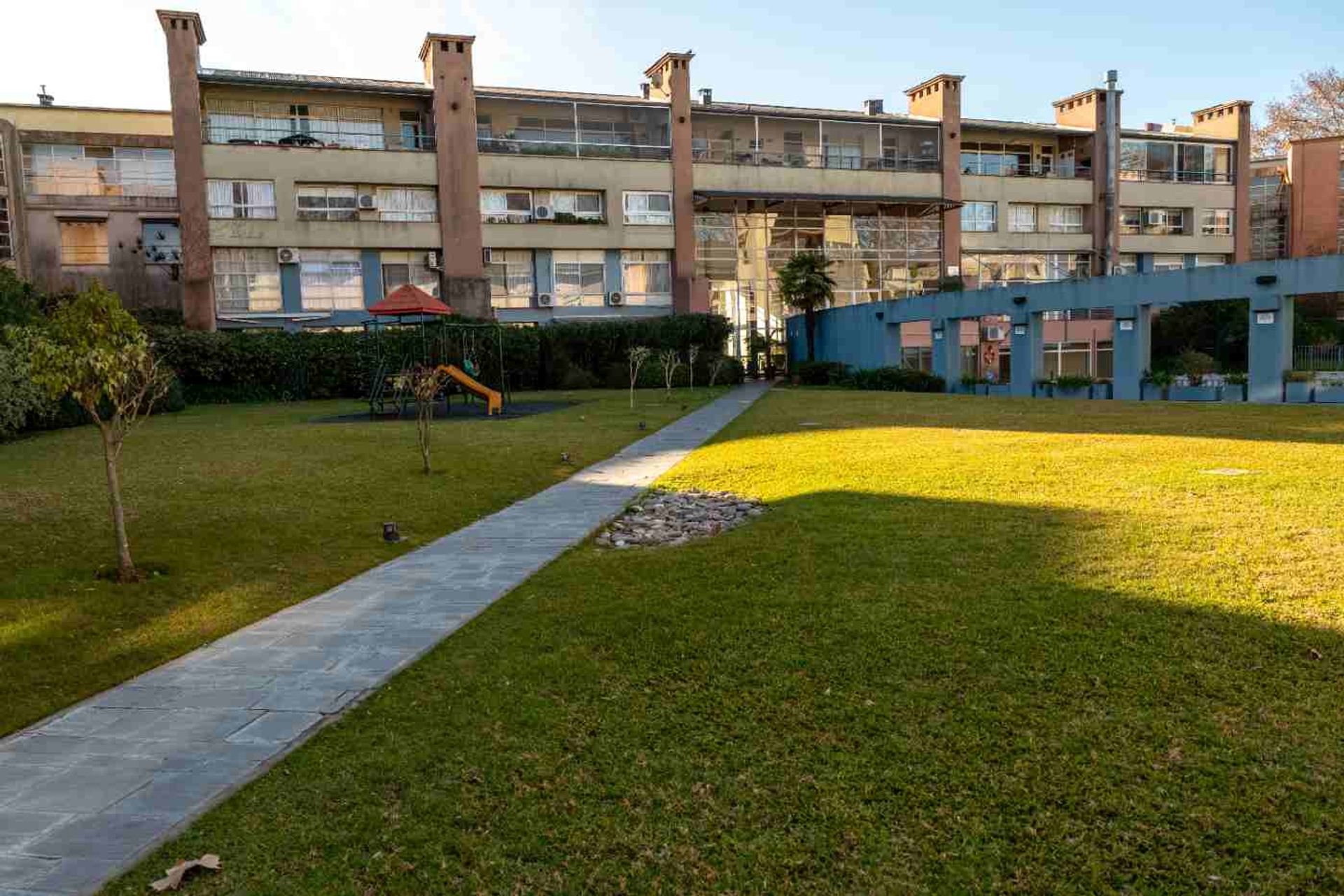 Alquiler Loft con Cochera en Solares de Olivos