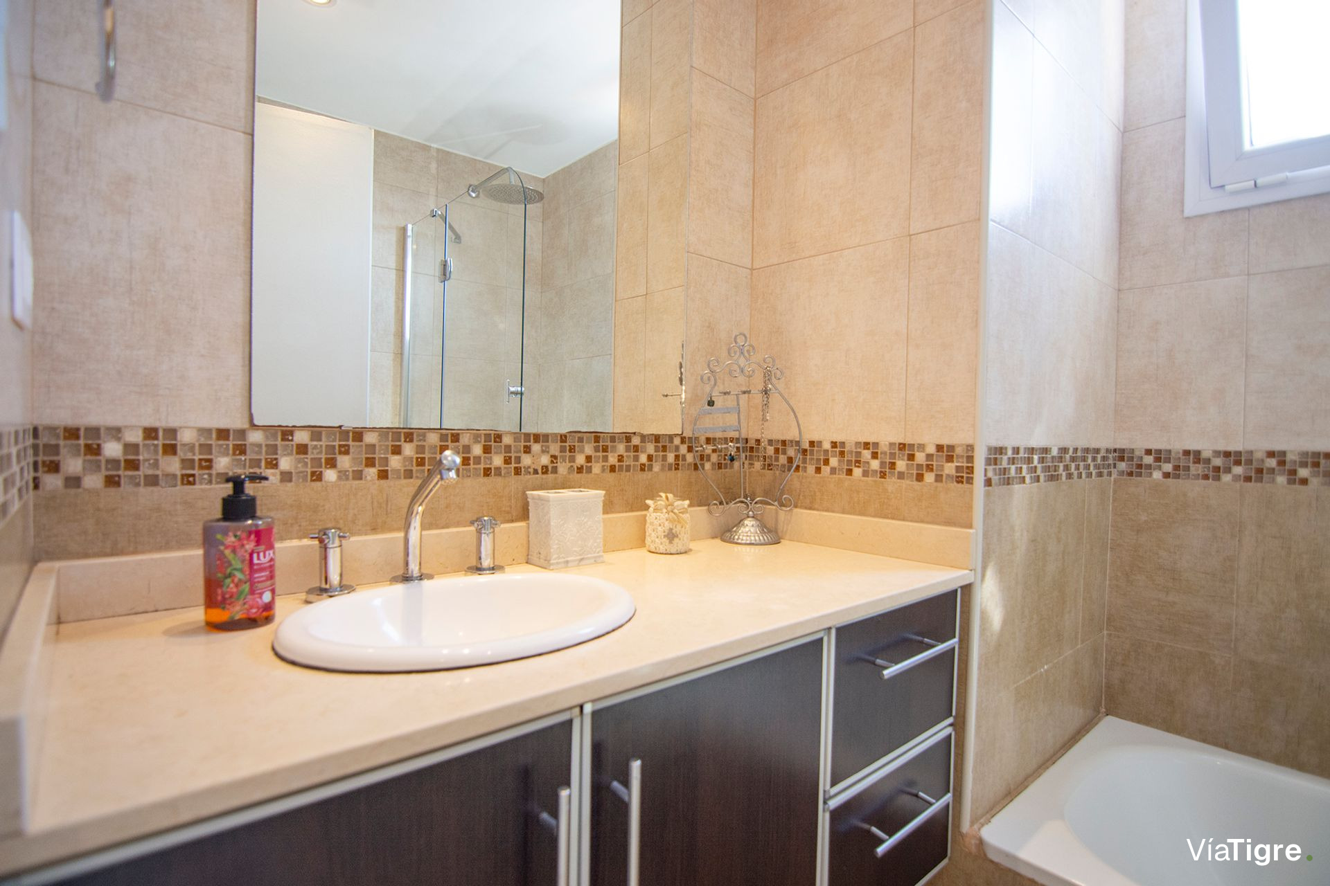 Venta depto 4 ambientes luminoso balcon y parrilla