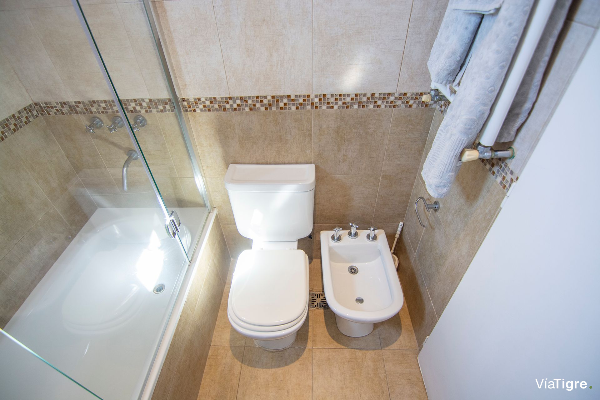 Venta depto 4 ambientes luminoso balcon y parrilla