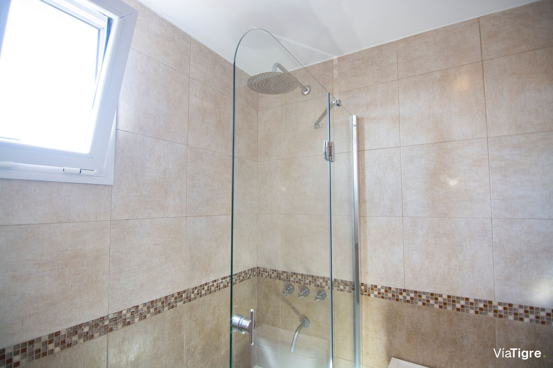 Venta depto 4 ambientes luminoso balcon y parrilla