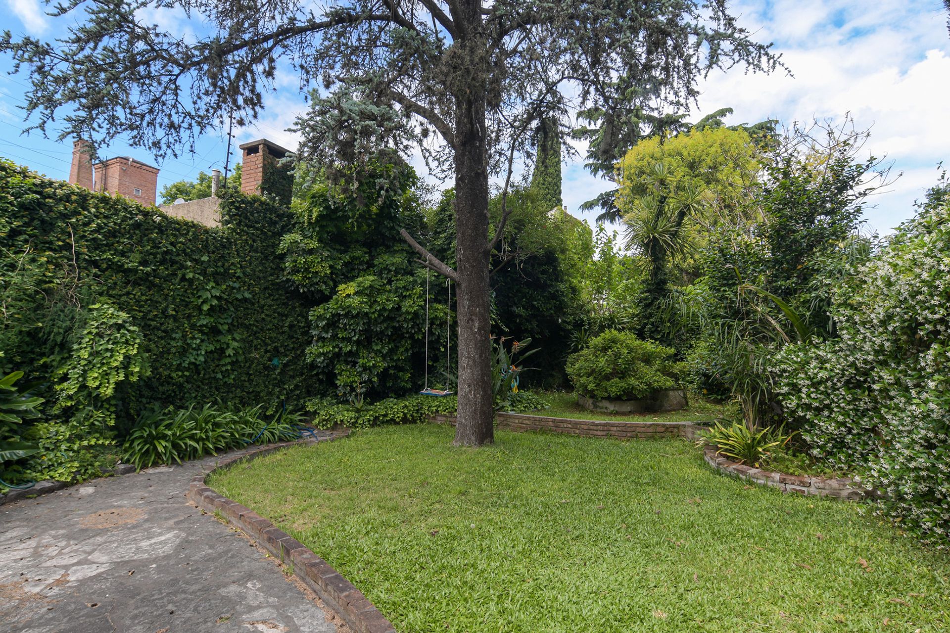 Casa En Venta En Florida Sobre Lote De 450 M2