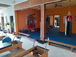 Casa 5 amb fdo/lib c/coch Villa Adelina San Isidro