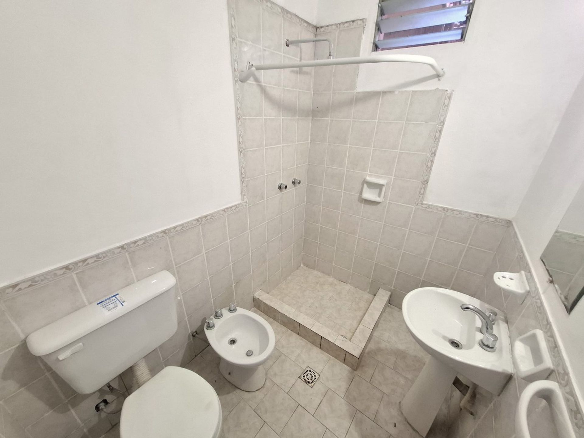 PH 2 Viviendas Venta Martínez C/ Quincho Parrilla