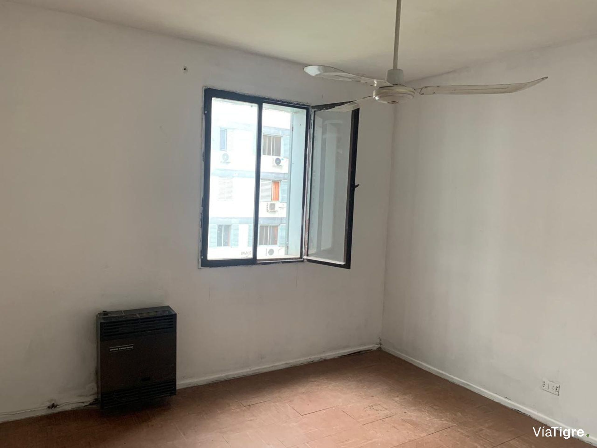 Venta Dpto 4 Amb Estacionamiento, Terraza Y Parril