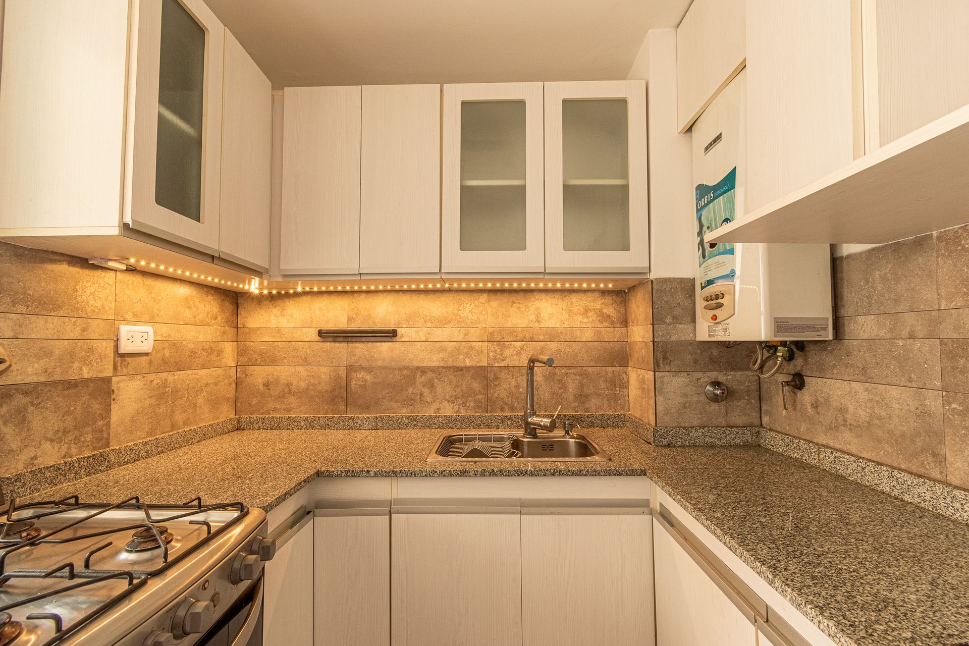 Sale Apartment 3 Rooms Refurbished with Laundry Seller Lopez