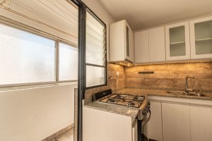 Sale Apartment 3 Rooms Refurbished with Laundry Seller Lopez