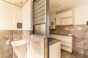 Sale Apartment 3 Rooms Refurbished with Laundry Seller Lopez