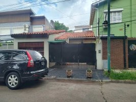 Alquiler casa 3 ambientes con patio Olivos
