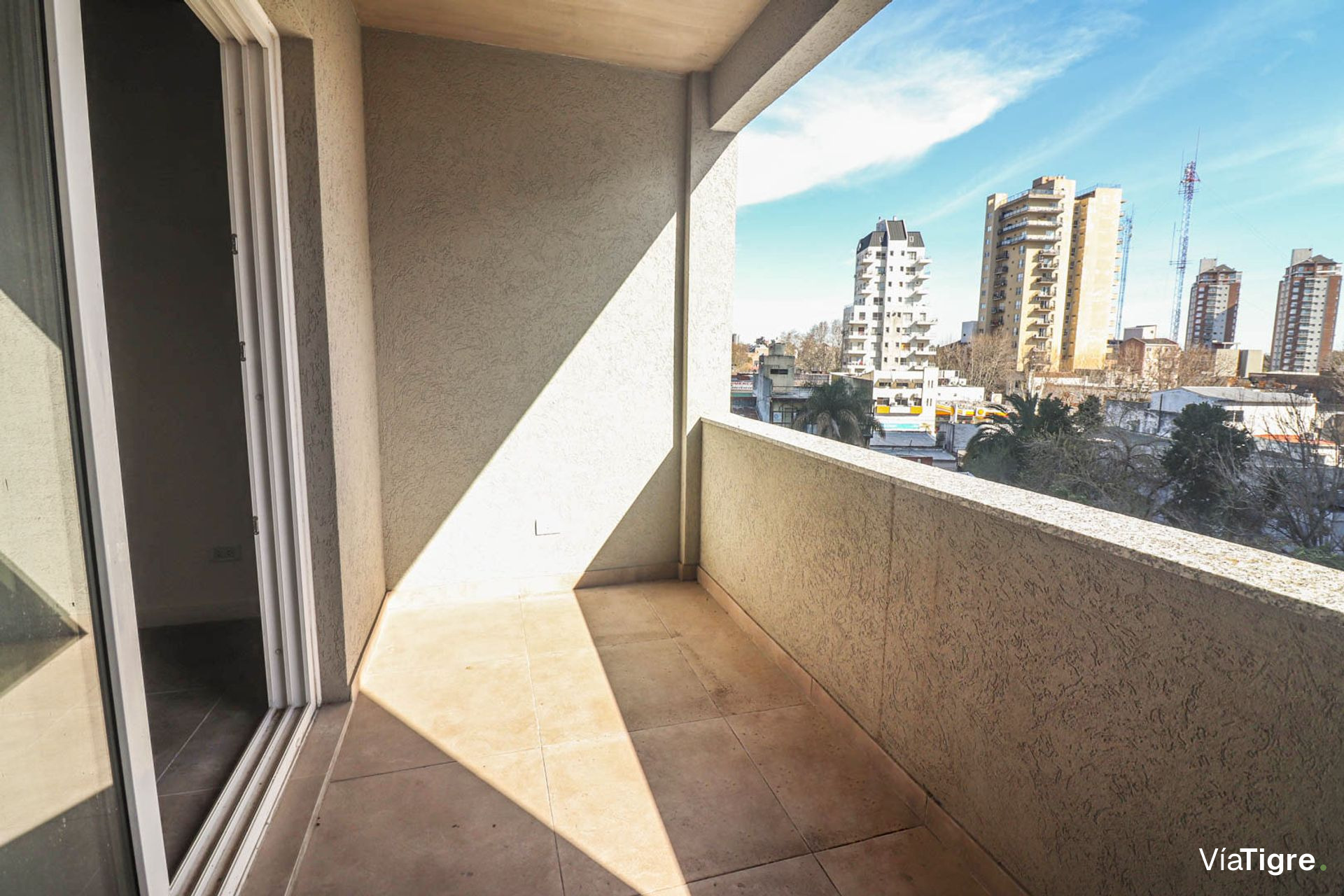 Venta Depto Monoambiente Tigre Centro con cochera