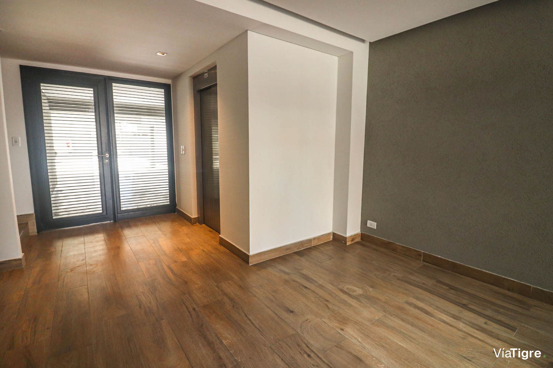 Venta Depto Monoambiente Tigre Centro con cochera