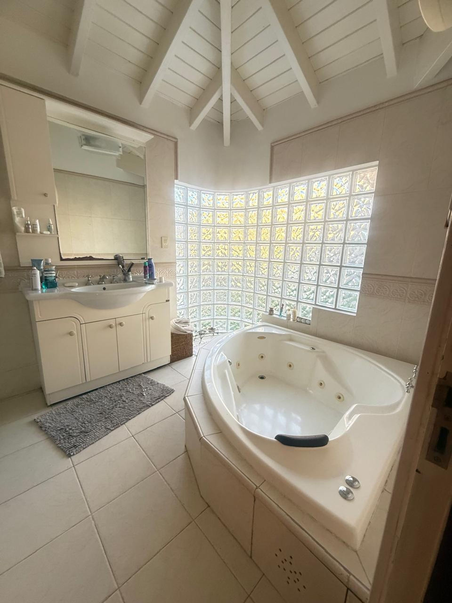 VENTA - CASA 5 AMB en OLIVOS