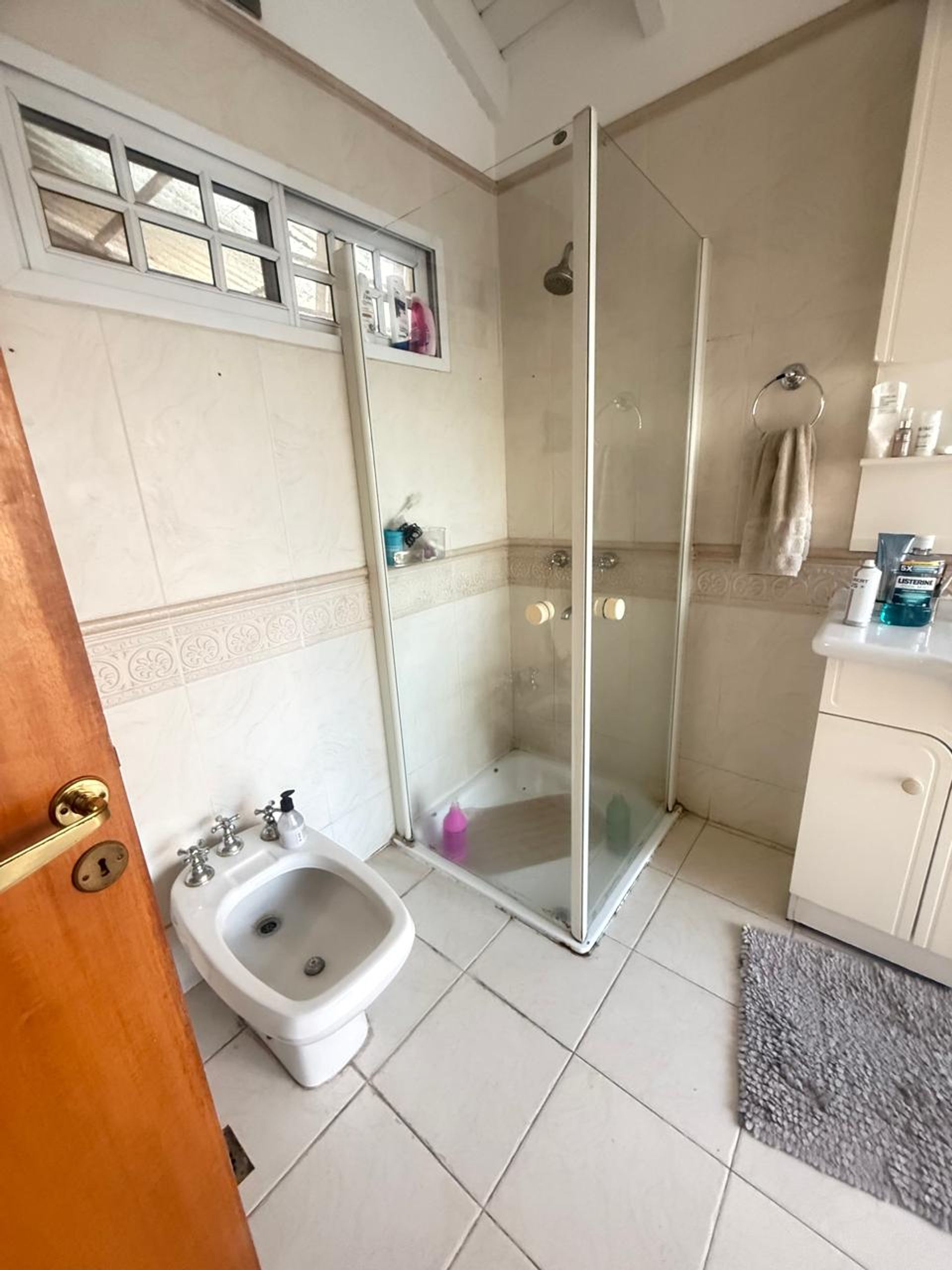 VENTA - CASA 5 AMB en OLIVOS