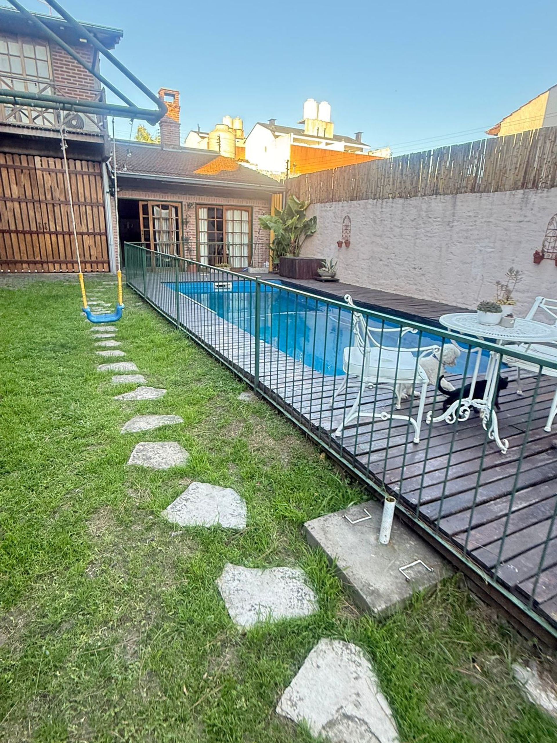 VENTA - CASA 5 AMB en OLIVOS