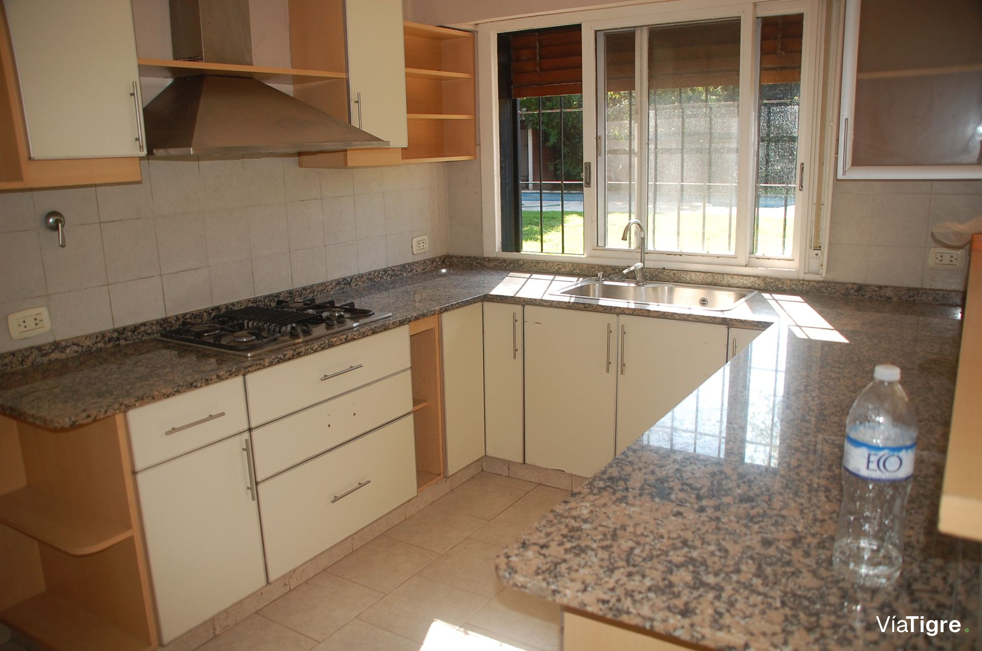 Venta Casa Acassuso 7 Ambientes Jardin Pileta