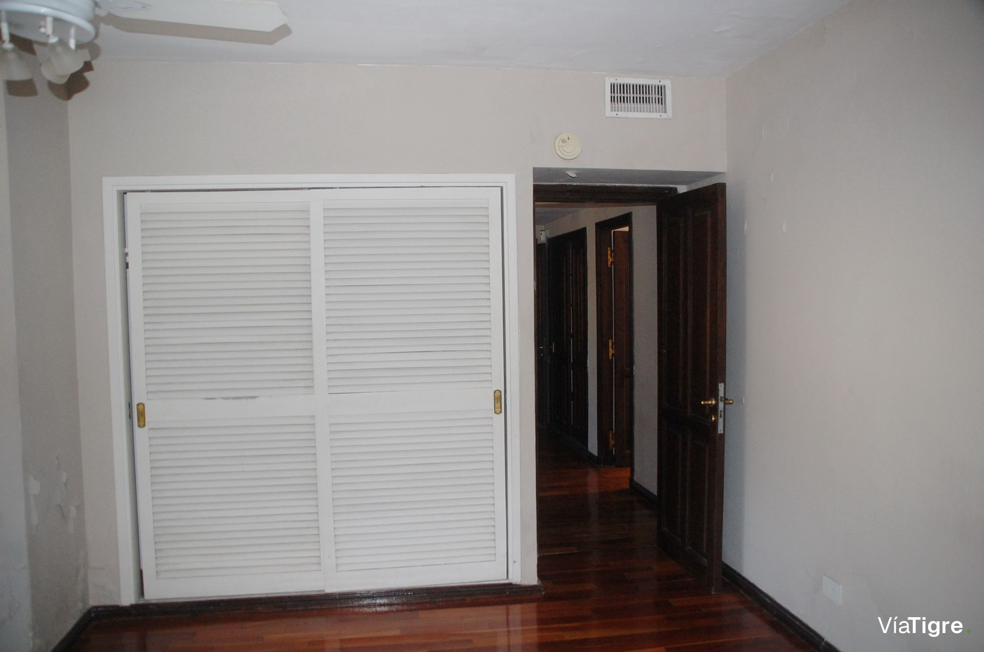 Venta Casa Acassuso 7 Ambientes Jardin Pileta