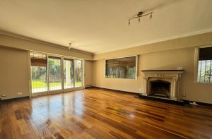 Venta Casa Acassuso 7 Ambientes Jardin Pileta