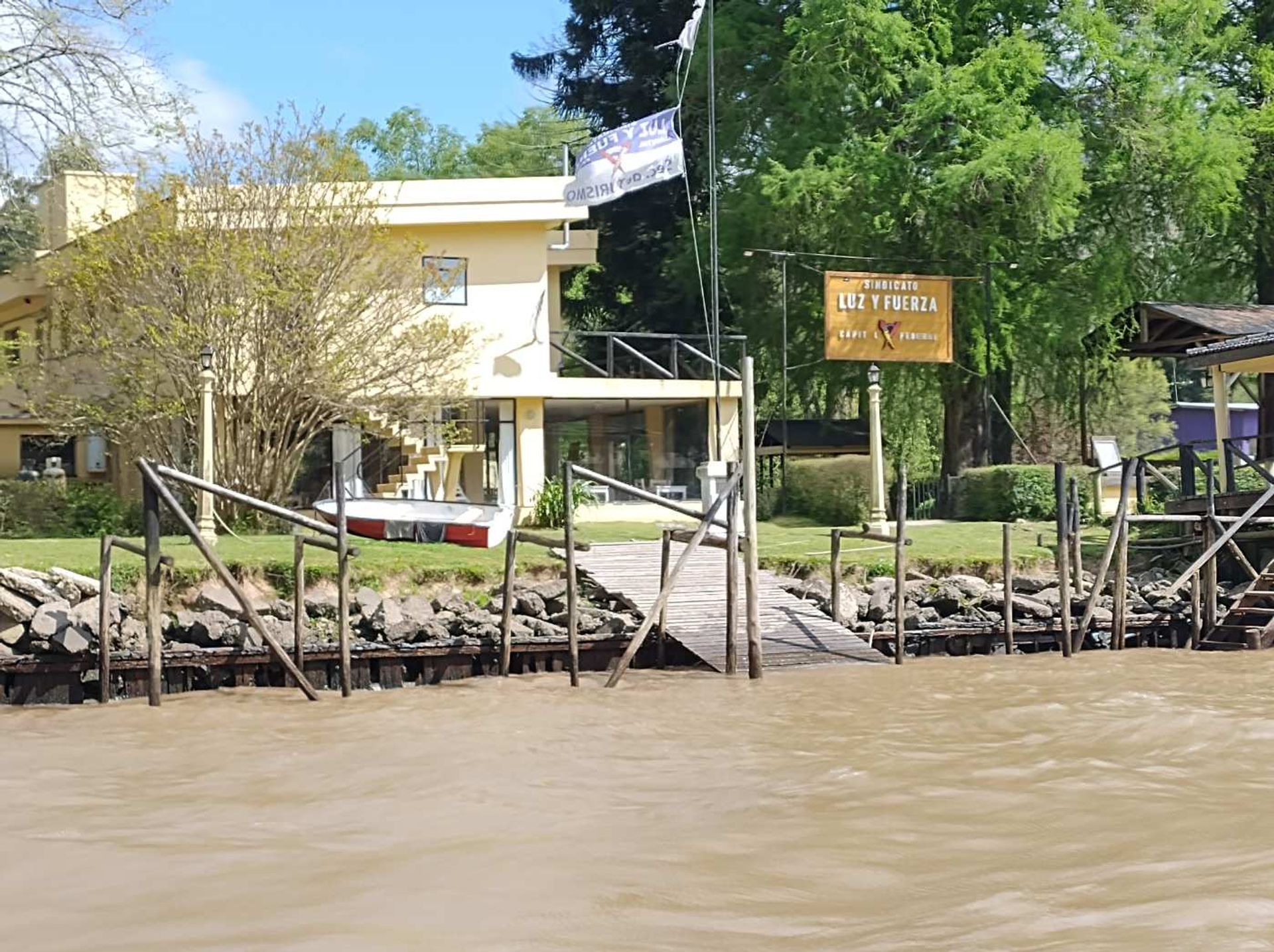 Casa 3 amb.+ LOTE Venta Rio Sarmiento V. Graciela
