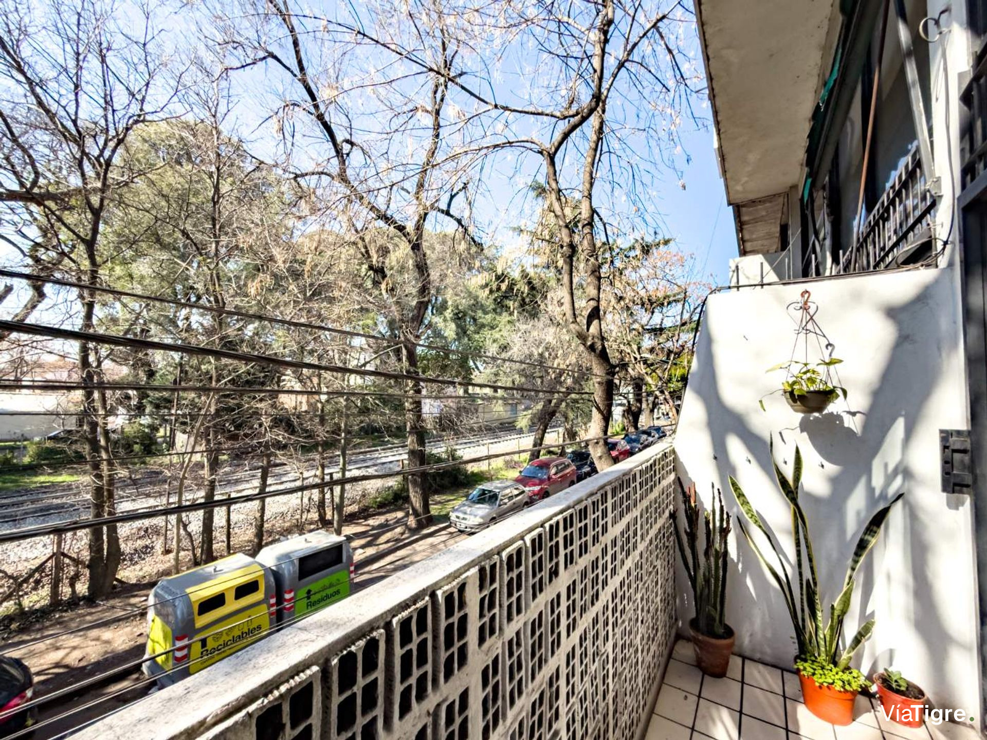 VENTA DEPARTAMENTO DOS AMBIENTES 78m VIAS ACASUSSO
