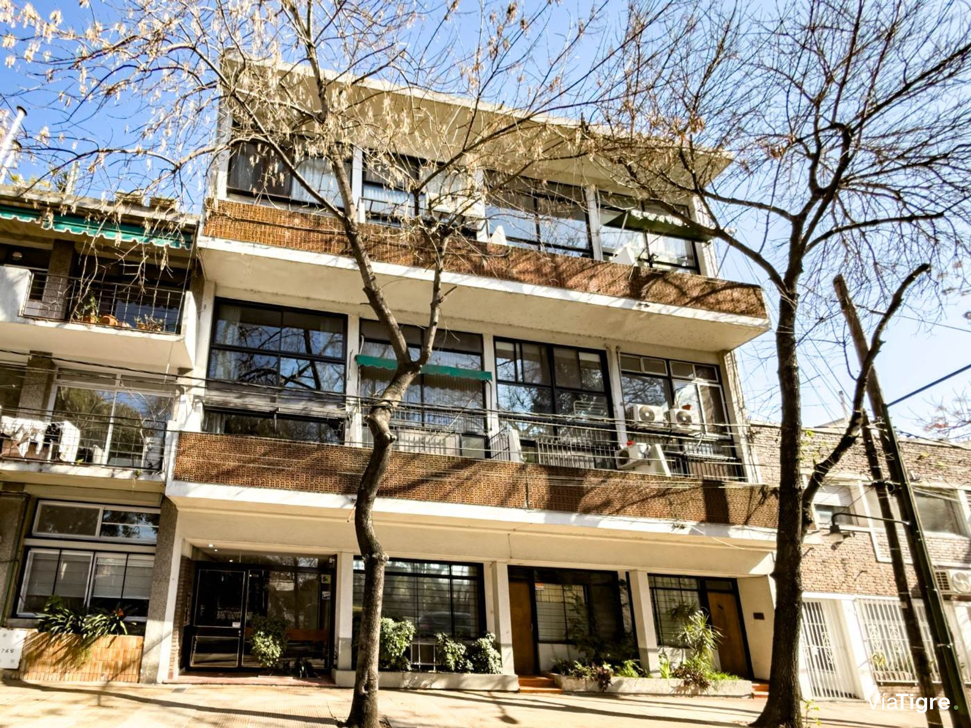 VENTA DEPARTAMENTO DOS AMBIENTES 78m VIAS ACASUSSO