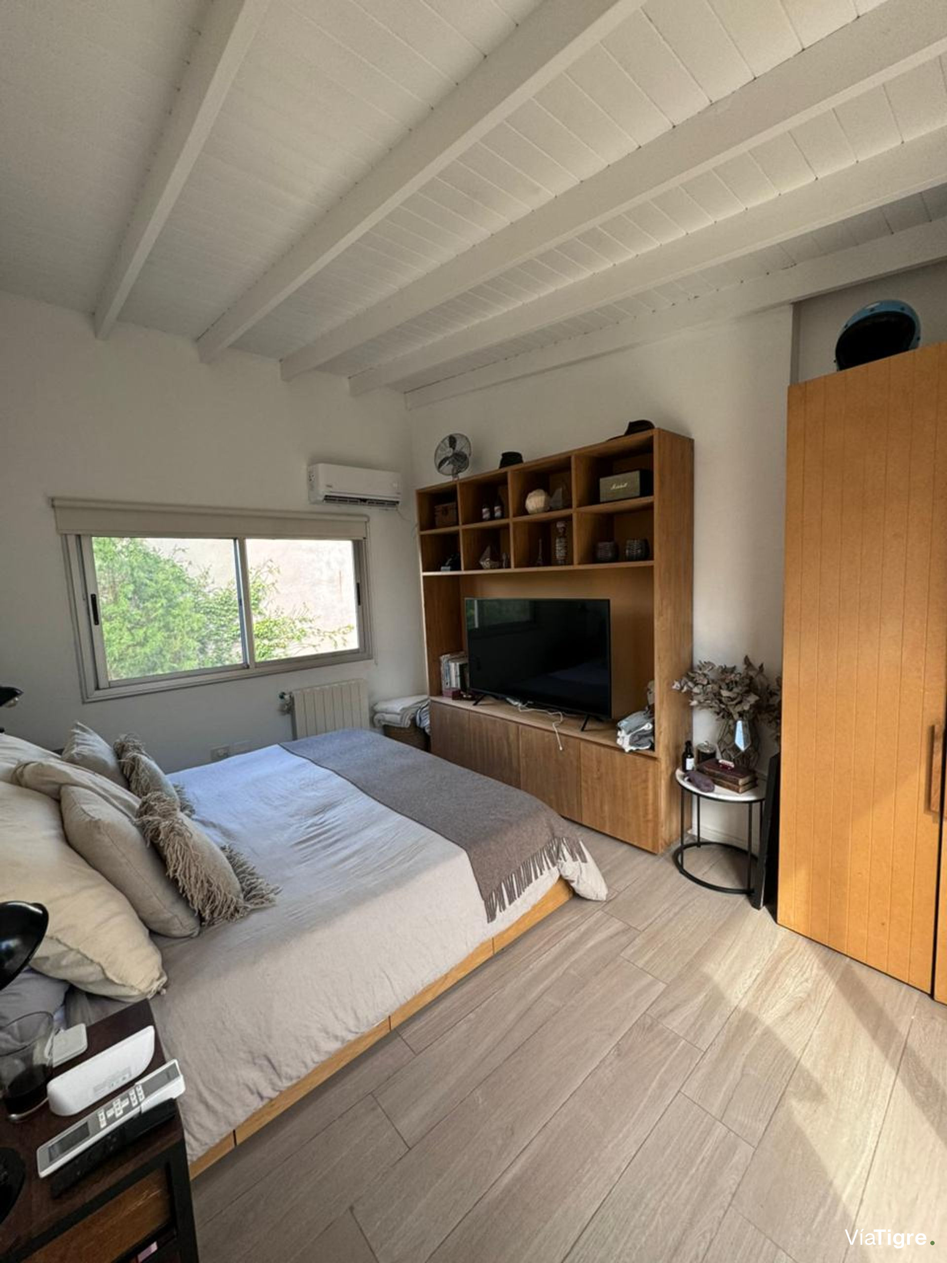 Departamento Triplex en San Isidro con Jardin