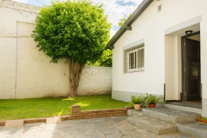 Single-Story House on Own Lot in Florida