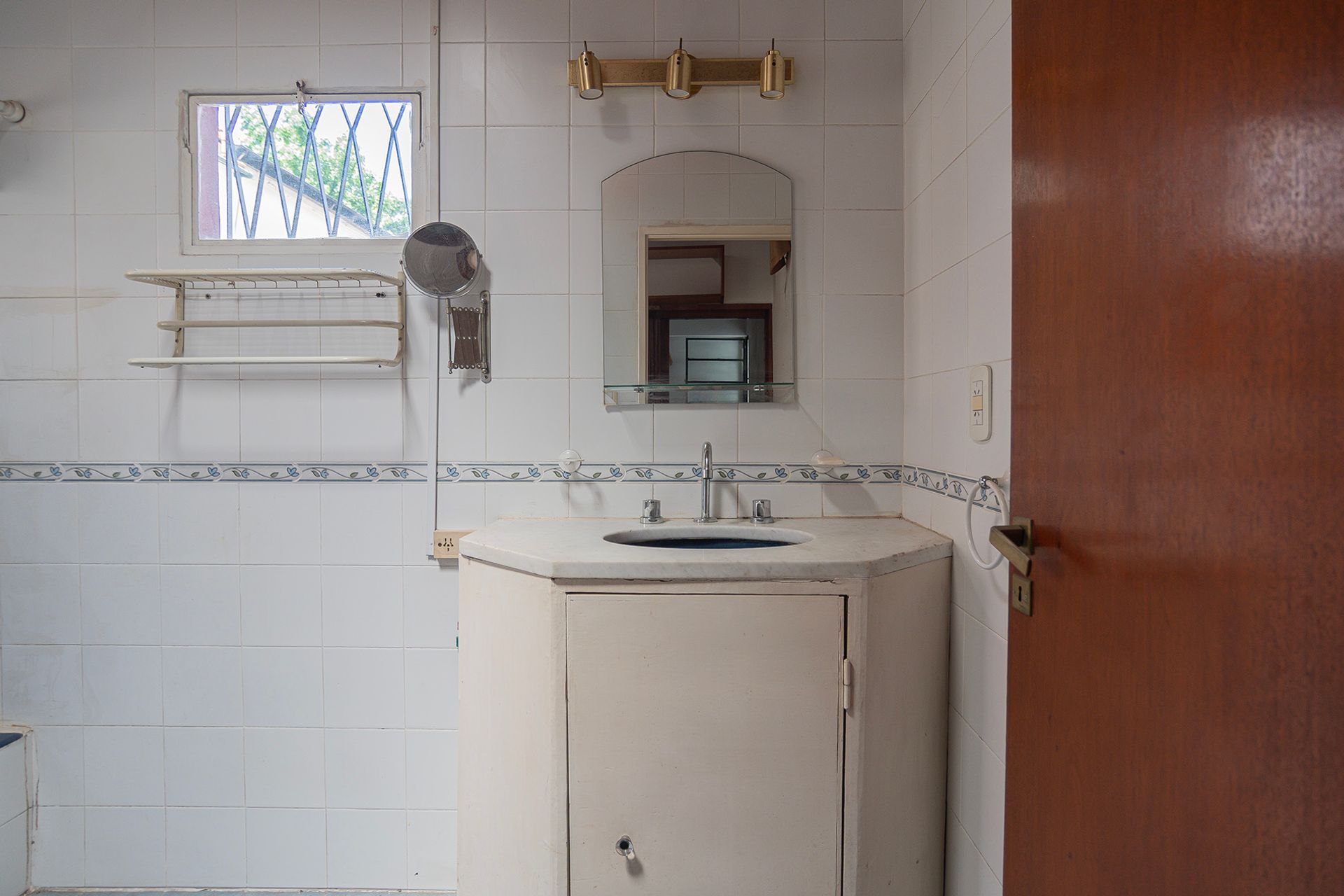 CASA EN VENTA EN FLORIDA, V. LÓPEZ LOTE DE 8,66x52