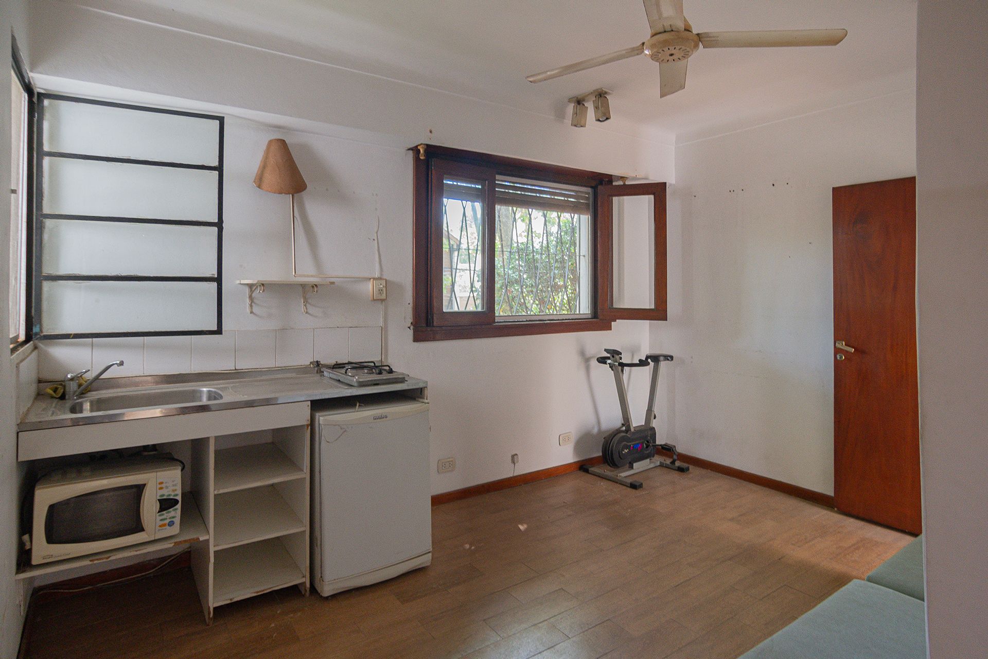 CASA EN VENTA EN FLORIDA, V. LÓPEZ LOTE DE 8,66x52