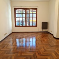 Departamento 3 Ambientes con Patio en Olivos