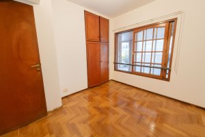 Departamento 3 Ambientes con Patio en Olivos