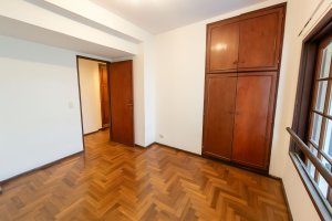 Departamento 3 Ambientes con Patio en Olivos