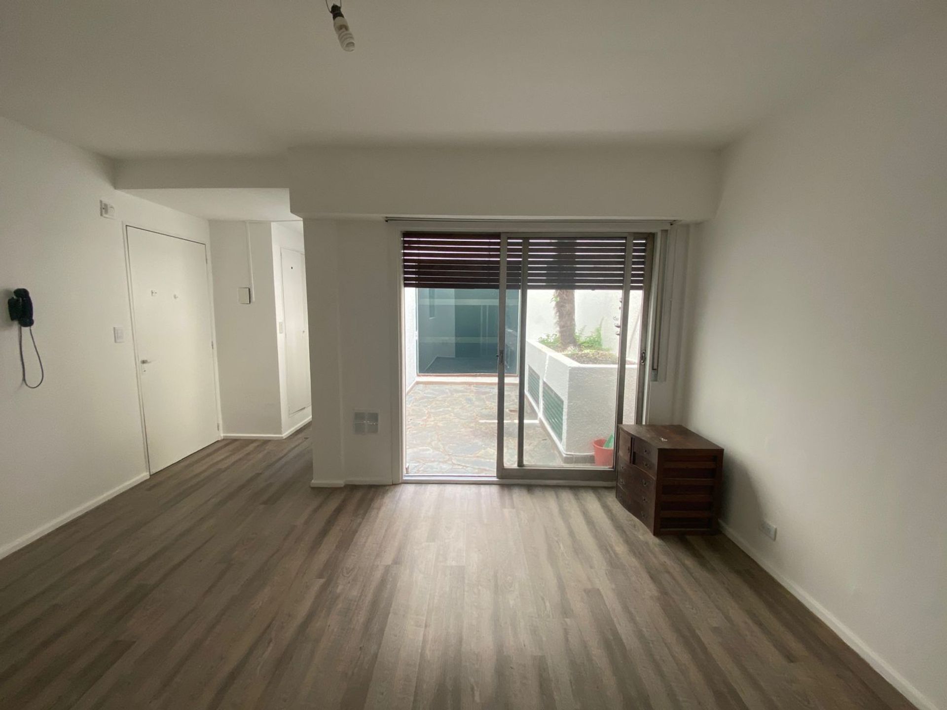 Venta Monoabiente Con Patio En San Isidro Centro