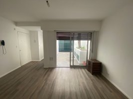 Venta Monoabiente Con Patio En San Isidro Centro