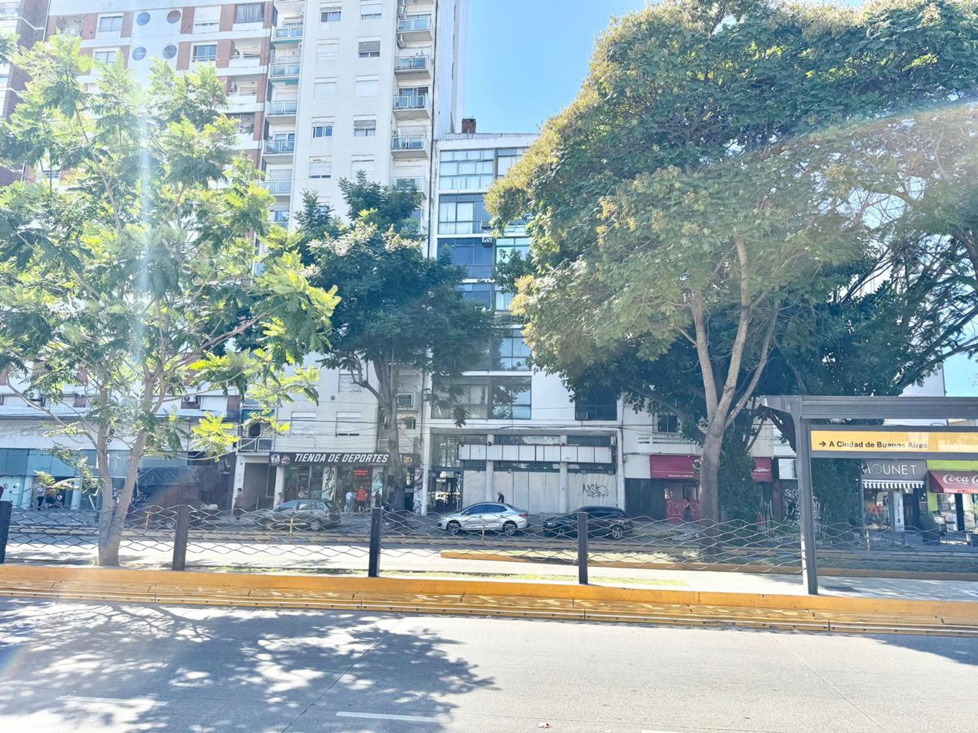 Oficina venta en Vicente Lopez Luminosa