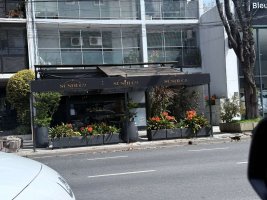 Commercial space for sale in Olivos with rental income, suitable for gastronomy