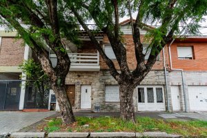 Venta Casa Multifamiliar 8 Amb Munro C/Cochera