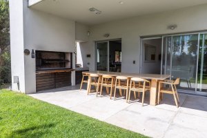 Short-term rental house, 5 rooms, Greenland, January 2