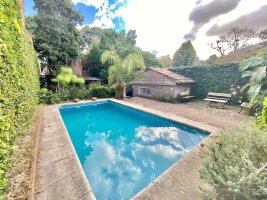 Venta Casa Jardin Pileta Qcho. Cochera Oportunidad