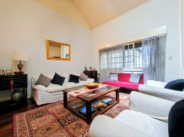 Venta Casa Jardin Pileta Qcho. Cochera Oportunidad