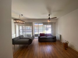 Departamento dos ambientes en suite-cochera