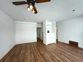 Departamento dos ambientes en suite-cochera