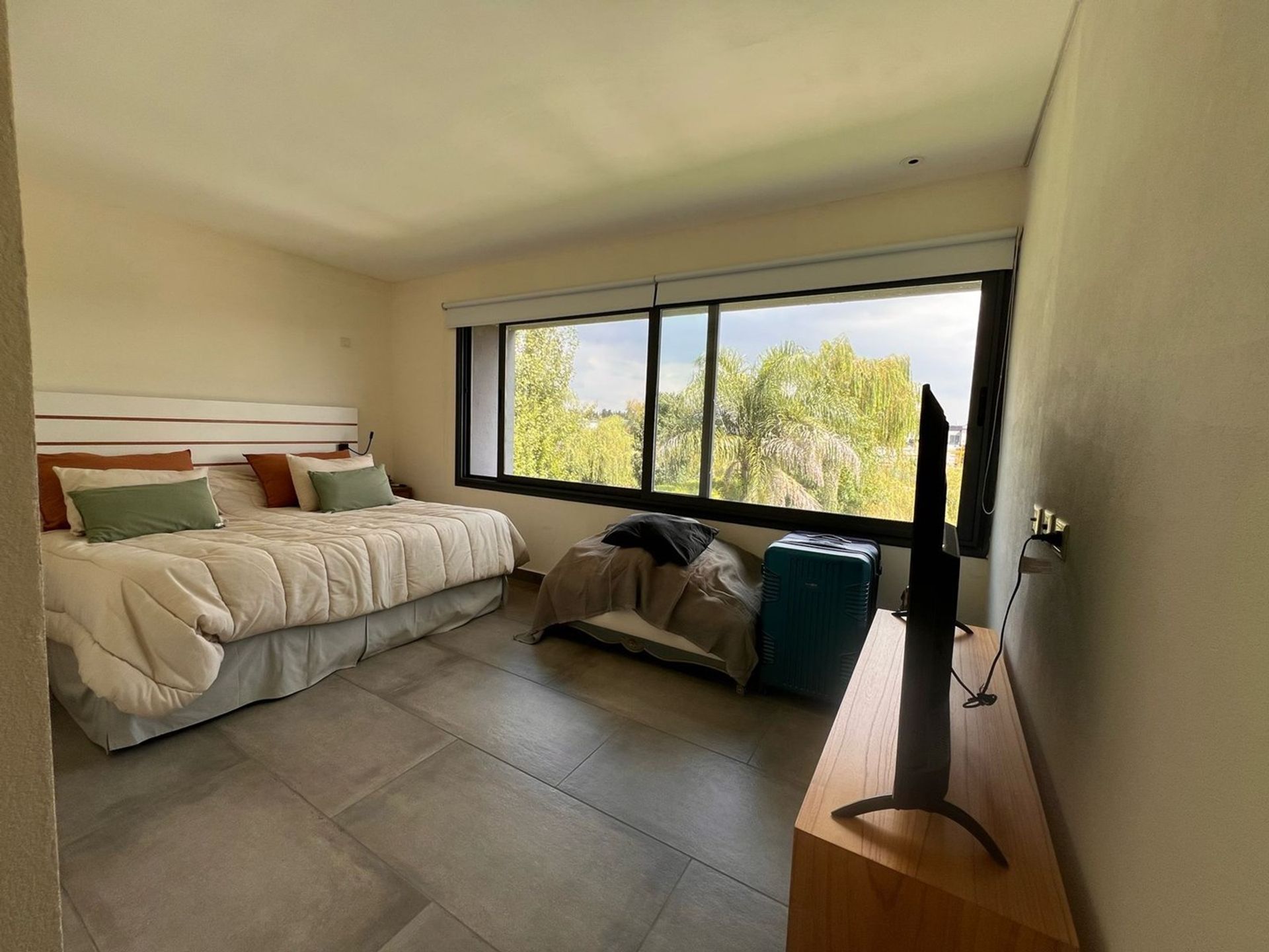 Casa en Venta en Barrio San Benito Lote al RIO