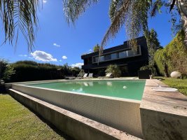 Casa en Venta en Barrio San Benito Lote al RIO