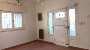 House for sale in Beccar, 3 rooms, 1 floor, 216 m plot