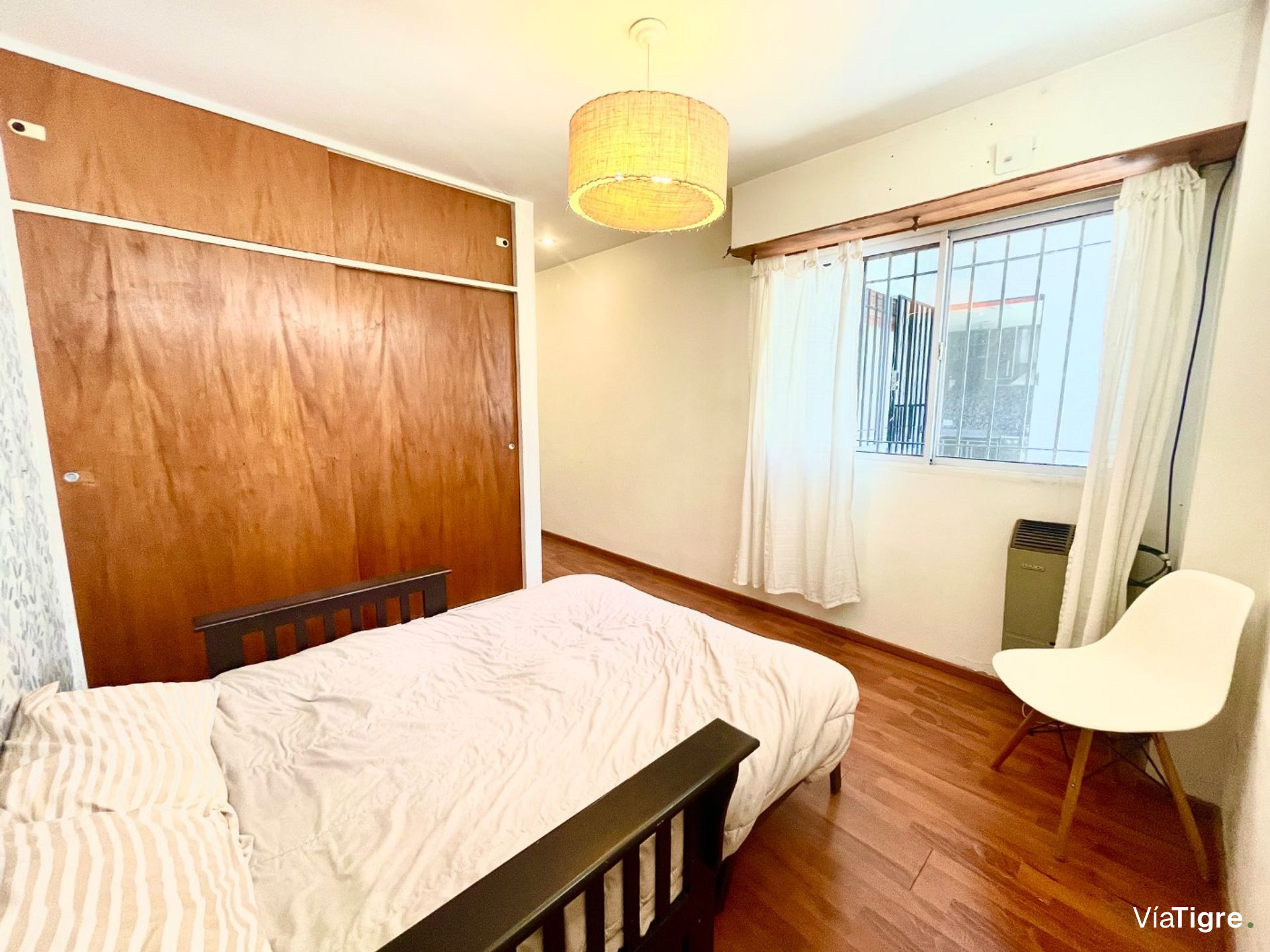 Ph En Venta Pb Al Frente 4 Amb. Con Pileta