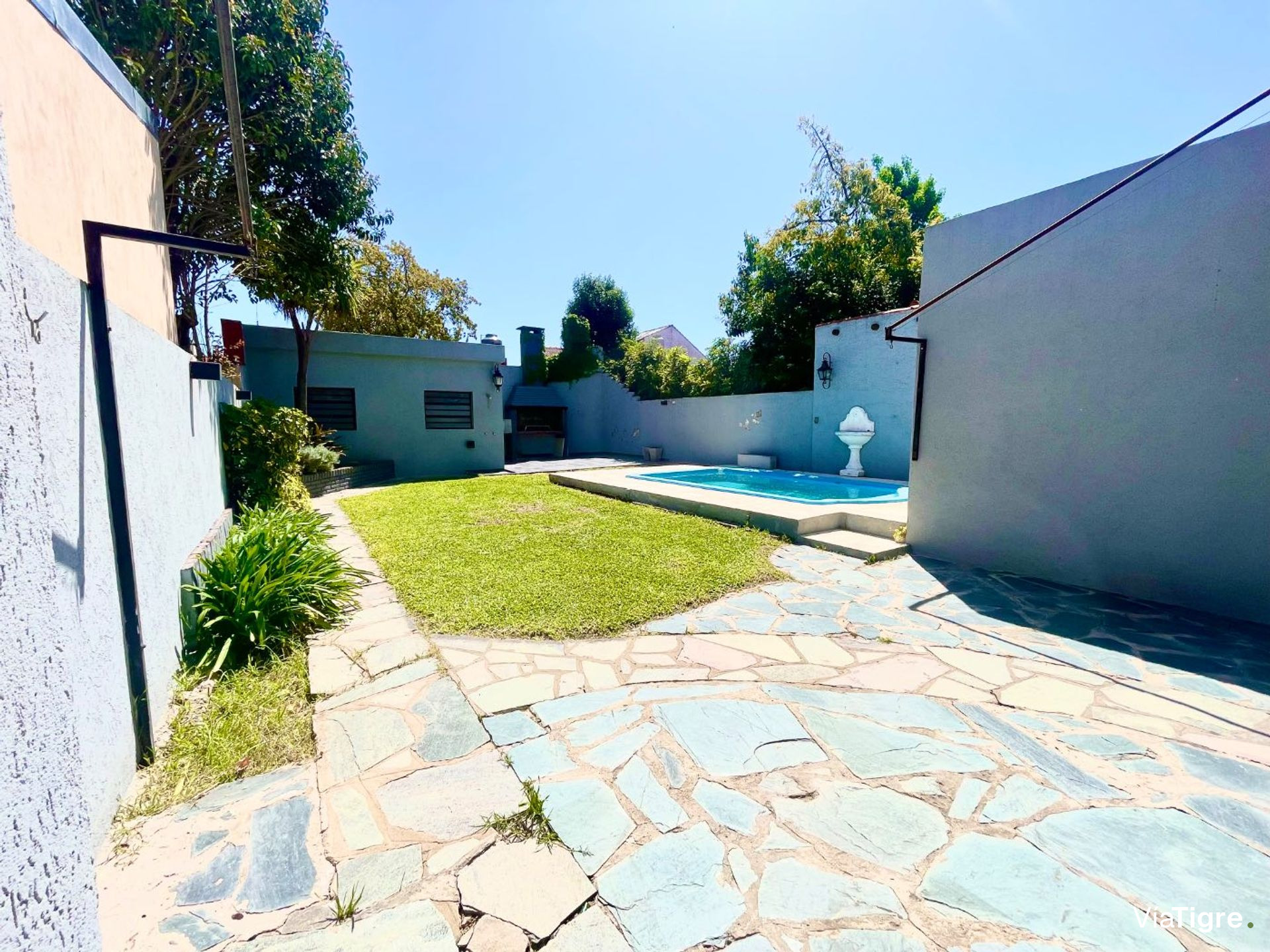 Ph En Venta Pb Al Frente 4 Amb. Con Pileta