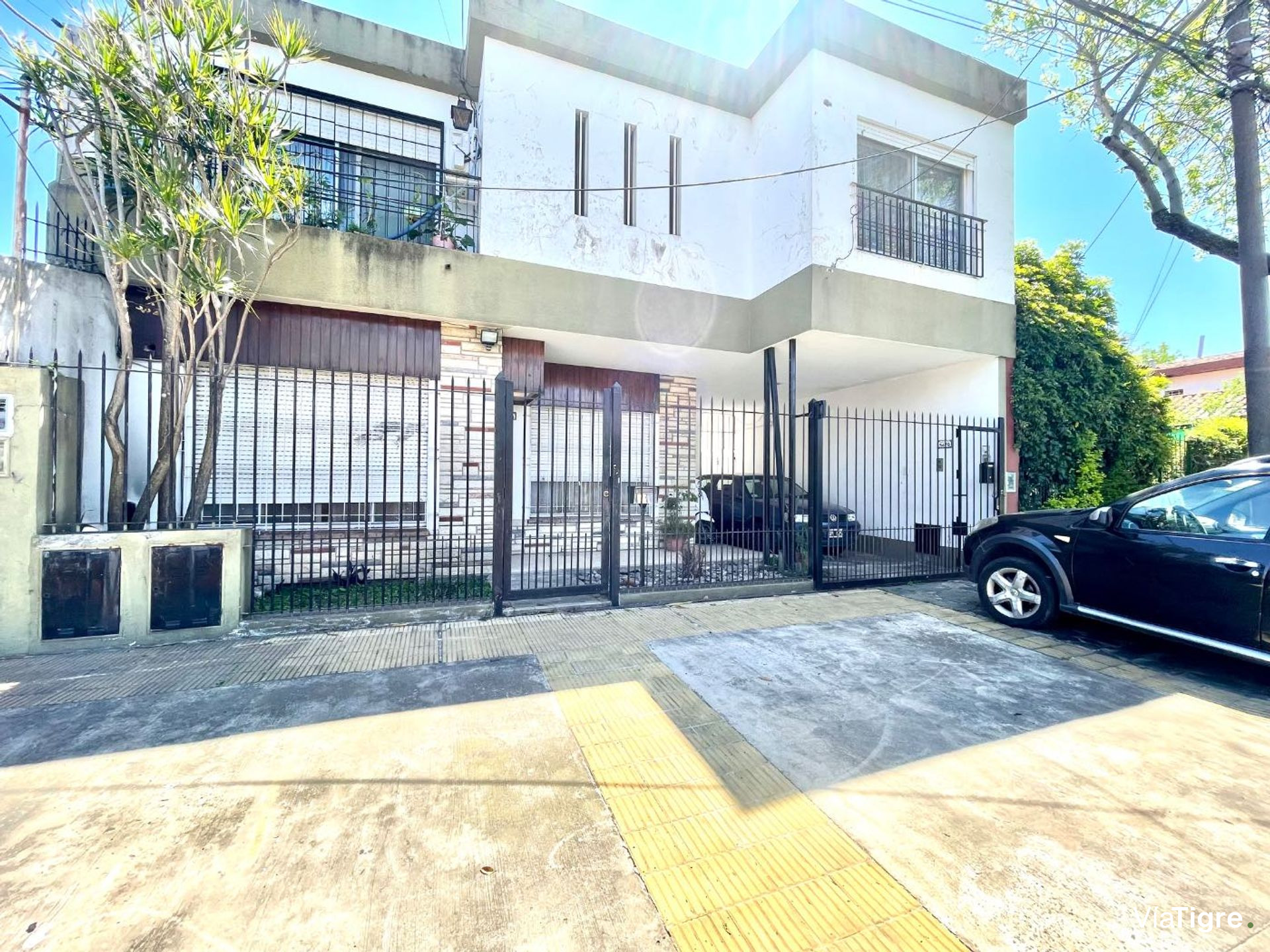 Ph En Venta Pb Al Frente 4 Amb. Con Pileta