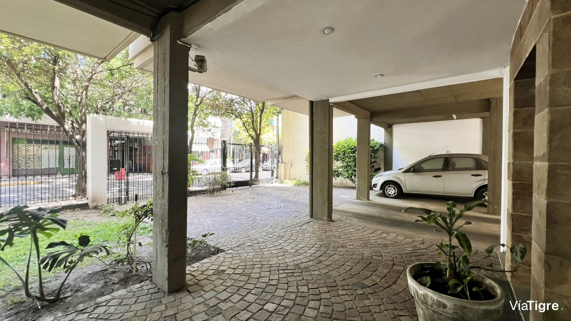 VENTA 2 amb en Dúplex con Cochera y Balcón Florida